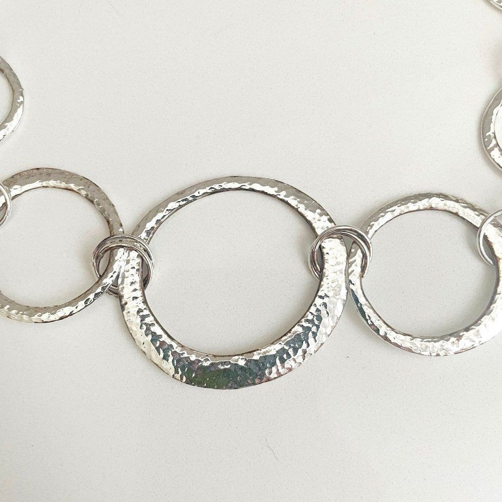 Nordstrom Necklace Silver Plated Graduated Size Hammered Circle Links 17" - Picture 2 of 3